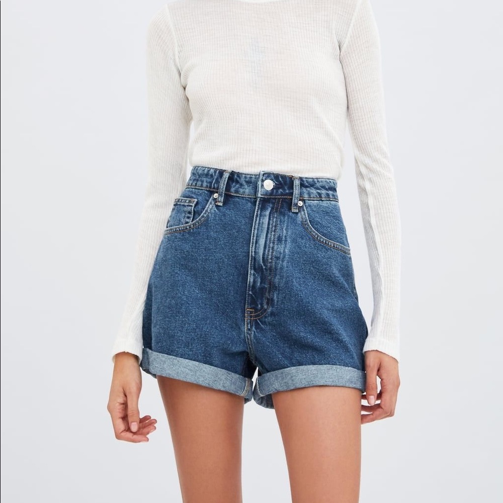 ZARA MOM SHORTS